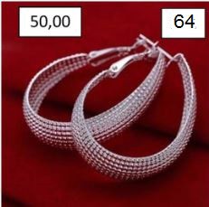 Lindo Brinco Com Detalhes, banhado a Prata, tipo Argola Oval - PREÇO PROMOCIONAL !! 40,00 !!